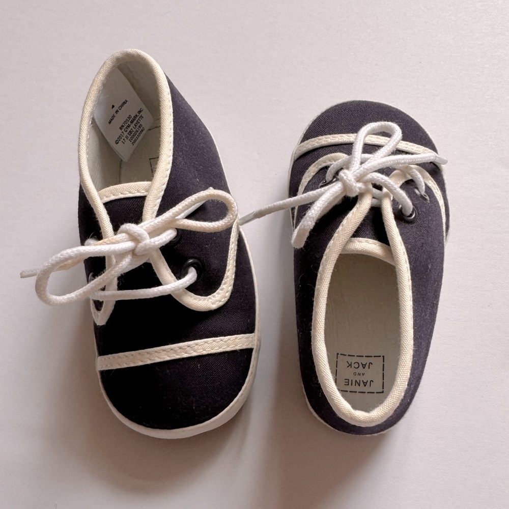 Janie and Jack navy baby shoes